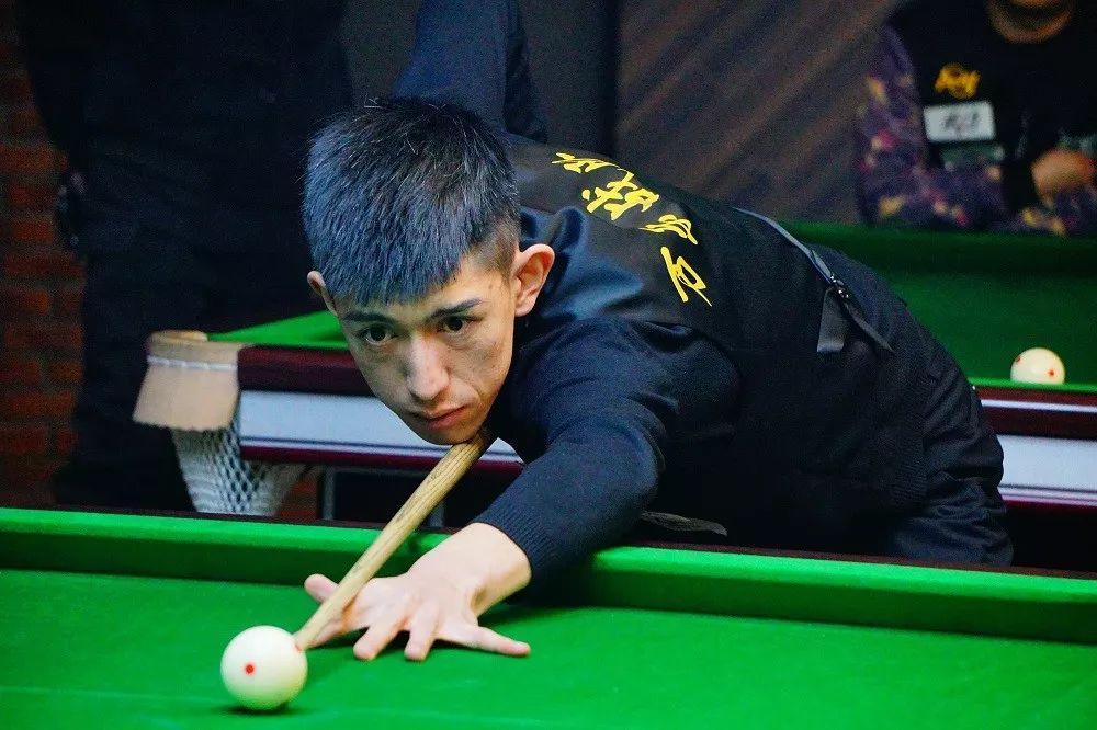 也是她不断 也是她不断