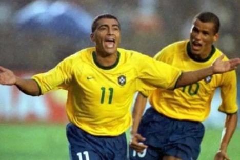 离禁区半步 离禁区半步