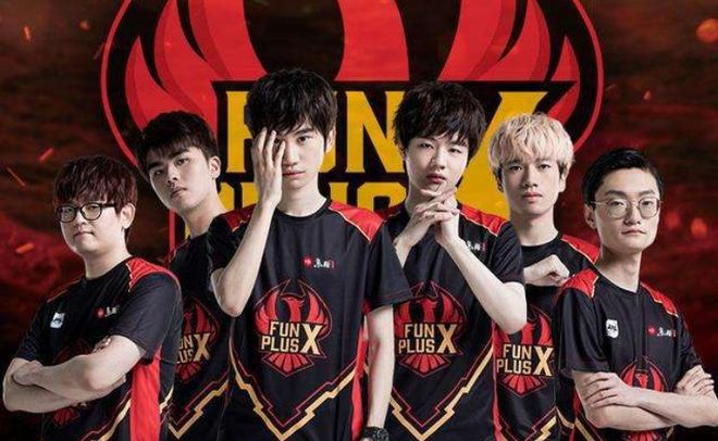 詹姆斯41岁突破30+ 湖人击败灰熊